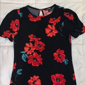 Floral Crew Neck Puff Sleeve Tee (Express)